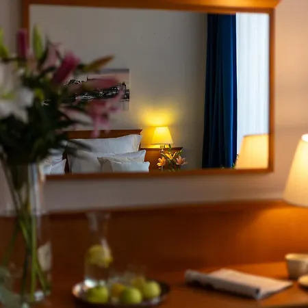 Sofia By The Railway Station Βρότσλαβ