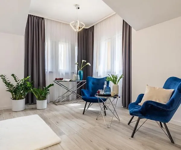 Sofia By The Railway Station Hotel 3*