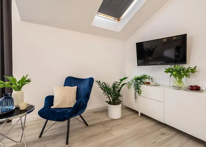 Sofia By The Railway Station Wrocław