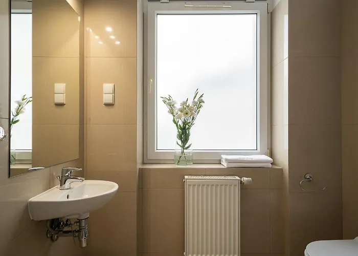 Sofia By The Railway Station Wrocław