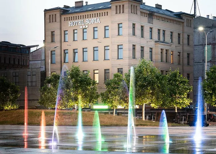 Hotel Sofia By The Railway Station