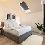 Hotel Sofia By The Railway Station 3*