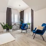 Sofia By The Railway Station Szálloda 3*