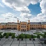 Szálloda Sofia By The Railway Station Wrocław