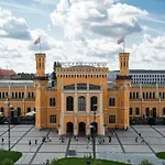 Hotel Sofia By The Railway Station