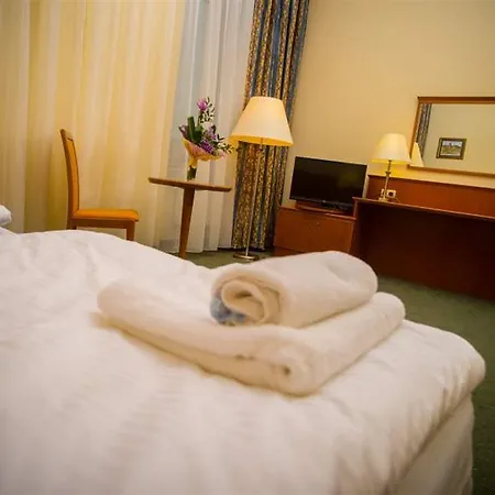Sofia By The Railway Station Hotell Wrocław