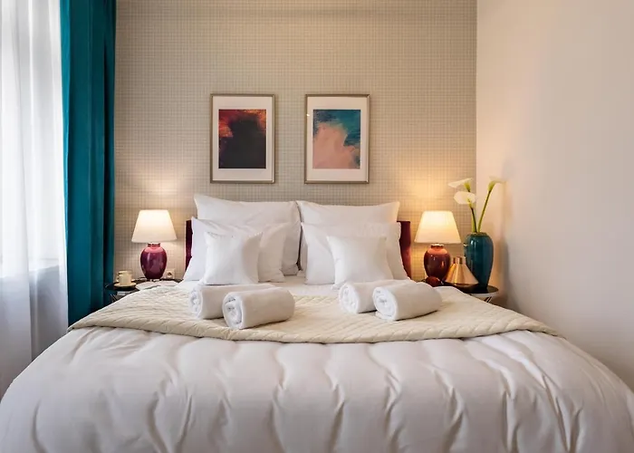 Sofia By The Railway Station Hotell