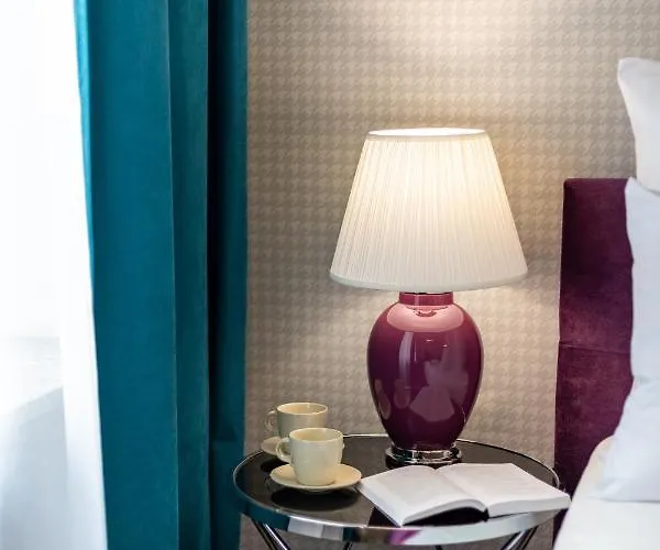 Sofia By The Railway Station Hotell Wrocław