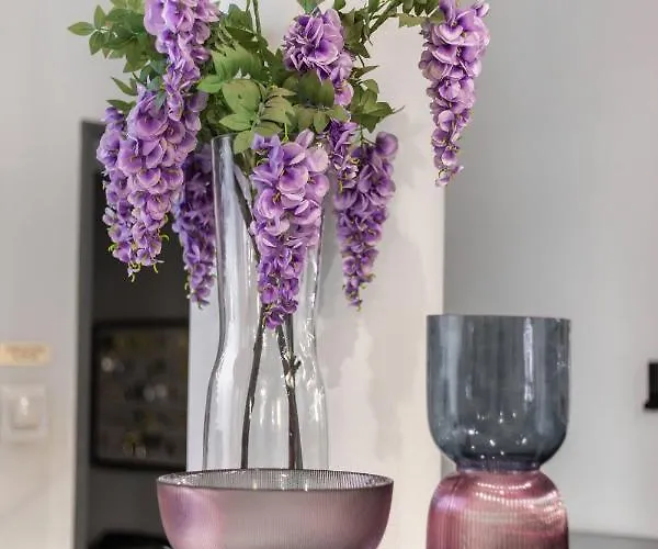 Sofia By The Railway Station Wrocław