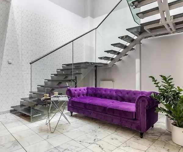 Sofia By The Railway Station Готель